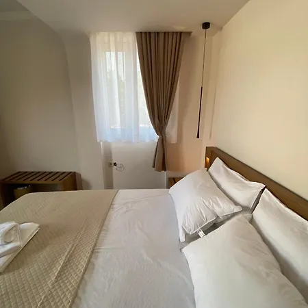 Andry's Living 1 By 8essentially Apartment *
