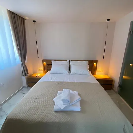 Andry's Living 1 By 8essentially Lefkada City