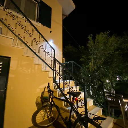 Andry's Living 1 By 8essentially Apartament